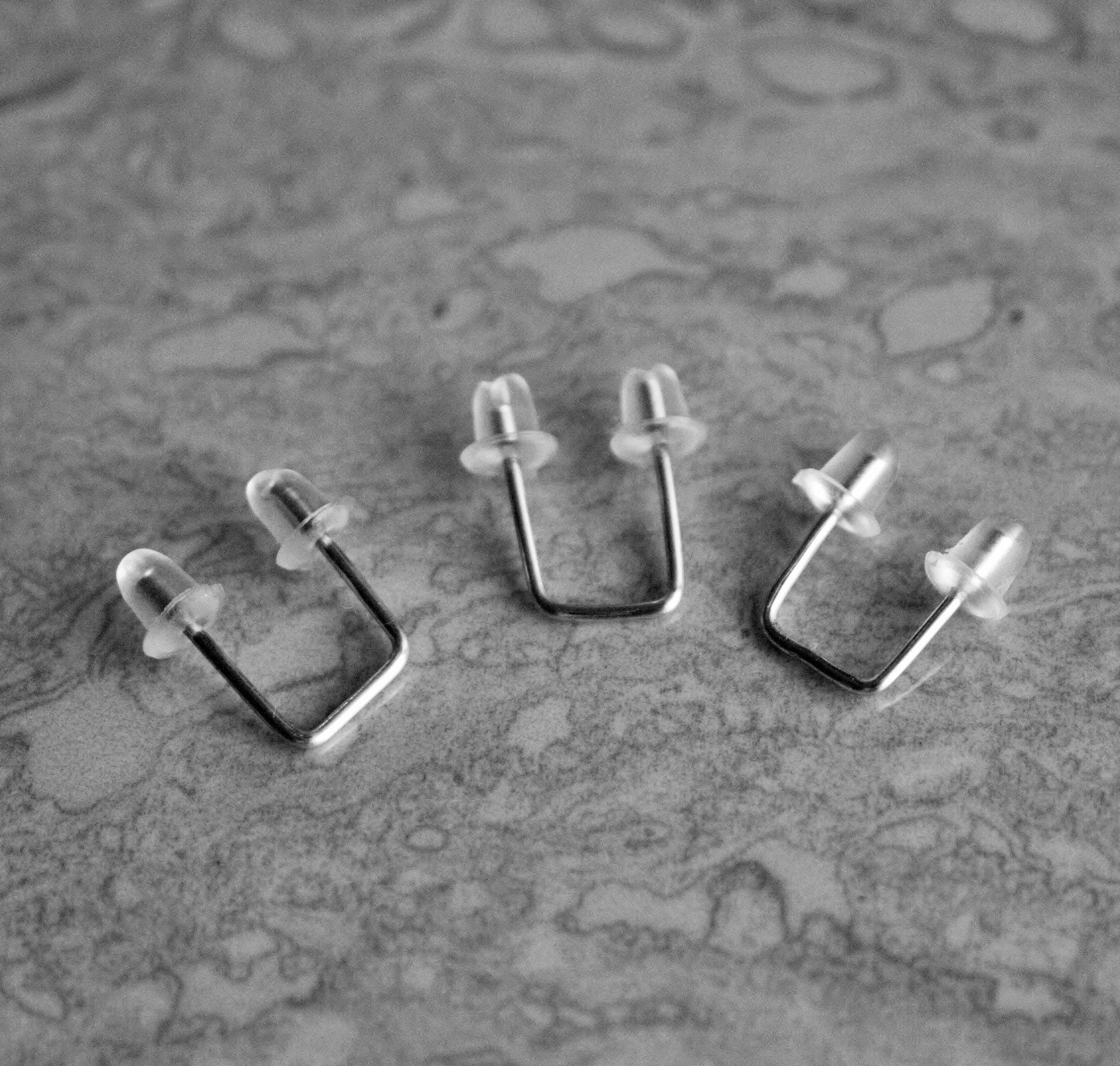 Beautiful threader earrings /Minimalist Staple Earrings /Short threader earrings /Silver or gold /double hole earrings