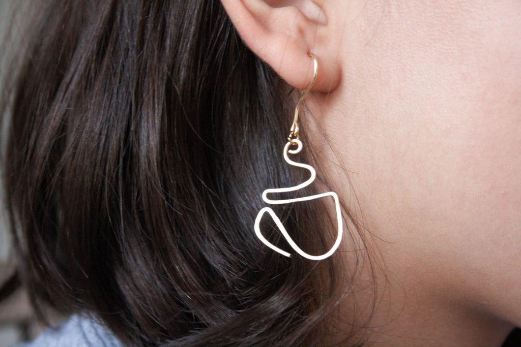 Beautiful Short Coffee cup earrings / Espresso cup / Starbucks earrings / Dunkin donuts / teacup and coffee cup earrings / cappuccino cup