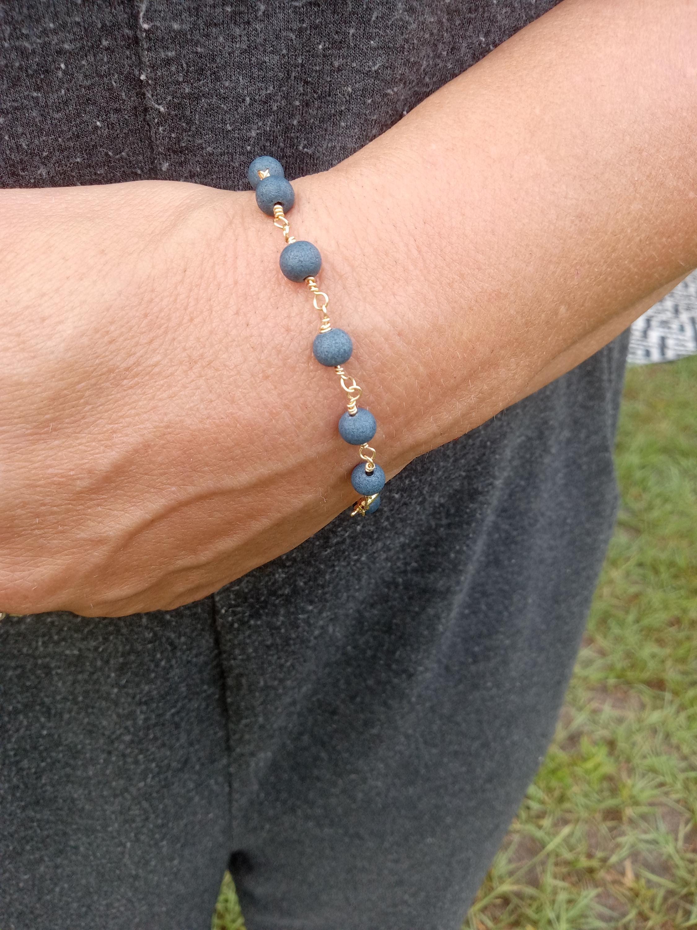 Minimalist Gold Wire Bracelet | Dainty Handmade Jewelry | Boho Beaded Bracelet Gift