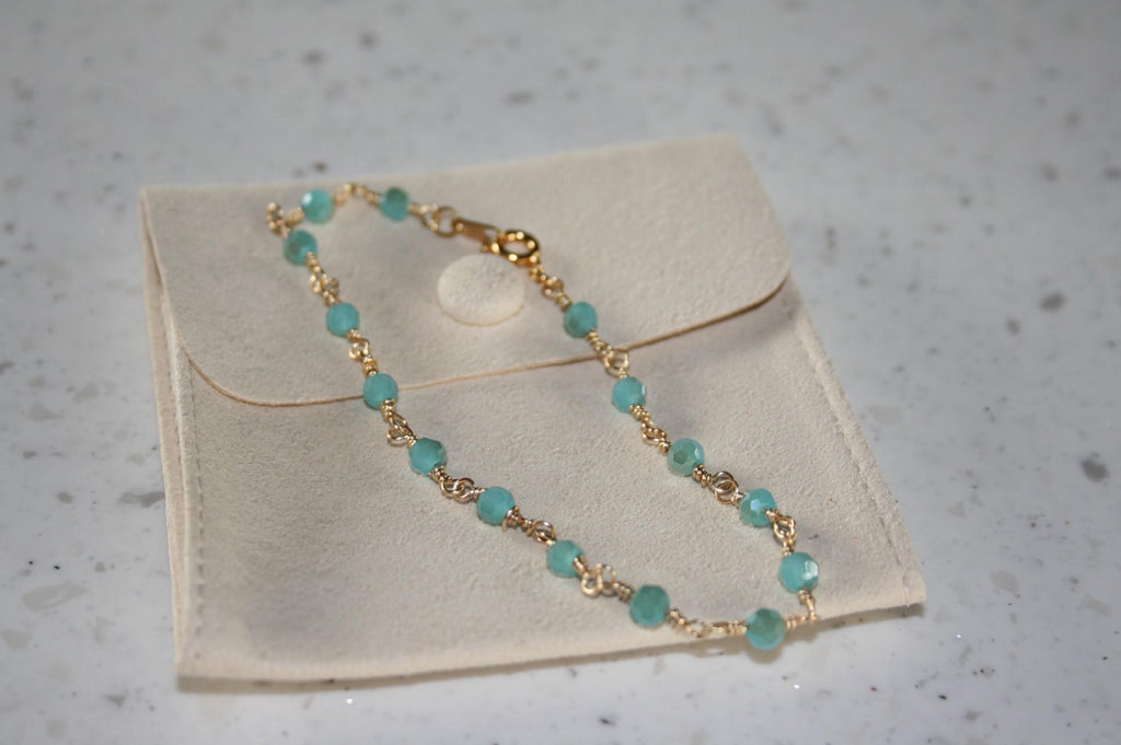 Handmade Petite Gold Wire & Glass Beaded Bracelet / Minimalist Bracelet / Dainty Jewelry for Everyday Wear or Gift Giving